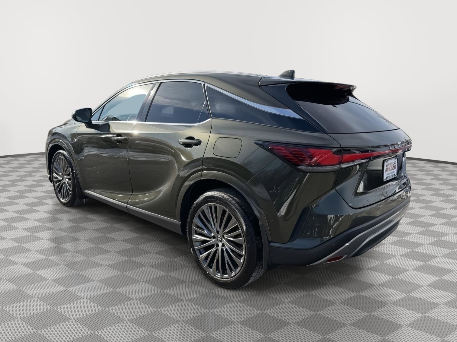 Used 2023 Lexus RX 350 w/ Luxury Package image 4