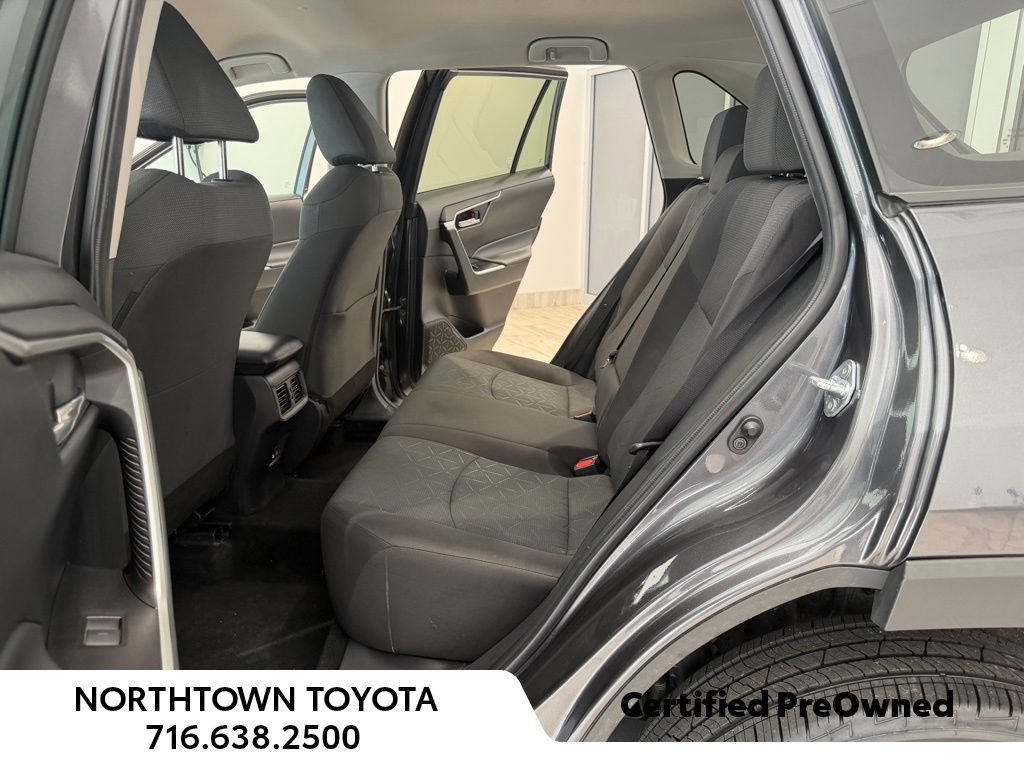 Used 2024 Toyota RAV4 XLE AWD/4WD image 15