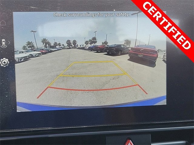 Used 2024 Hyundai Elantra SEL image 9