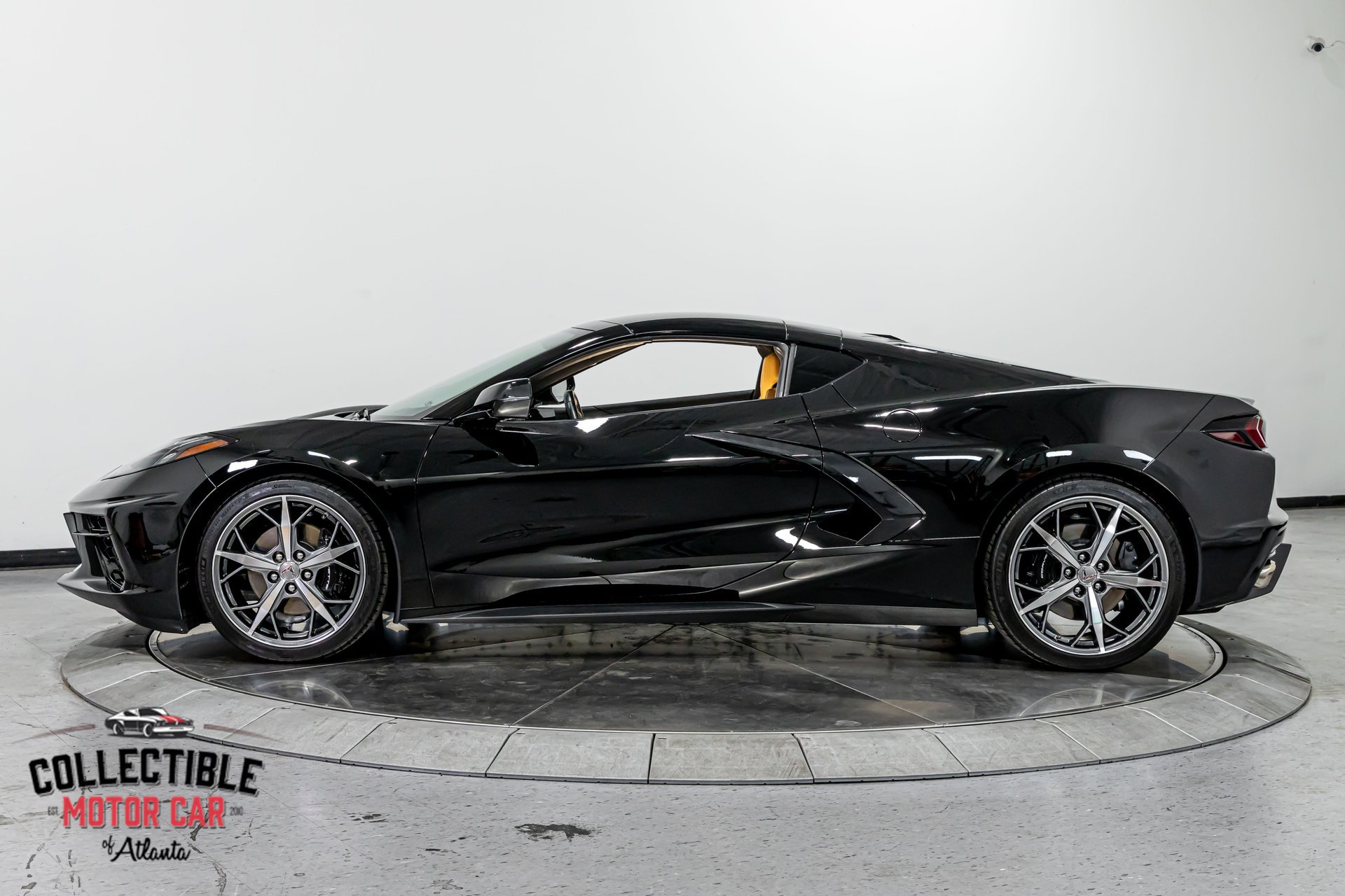 Used 2022 Chevrolet Corvette Stingray Premium Cpe w/ Body-Color Dual Roof Package RWD image 12