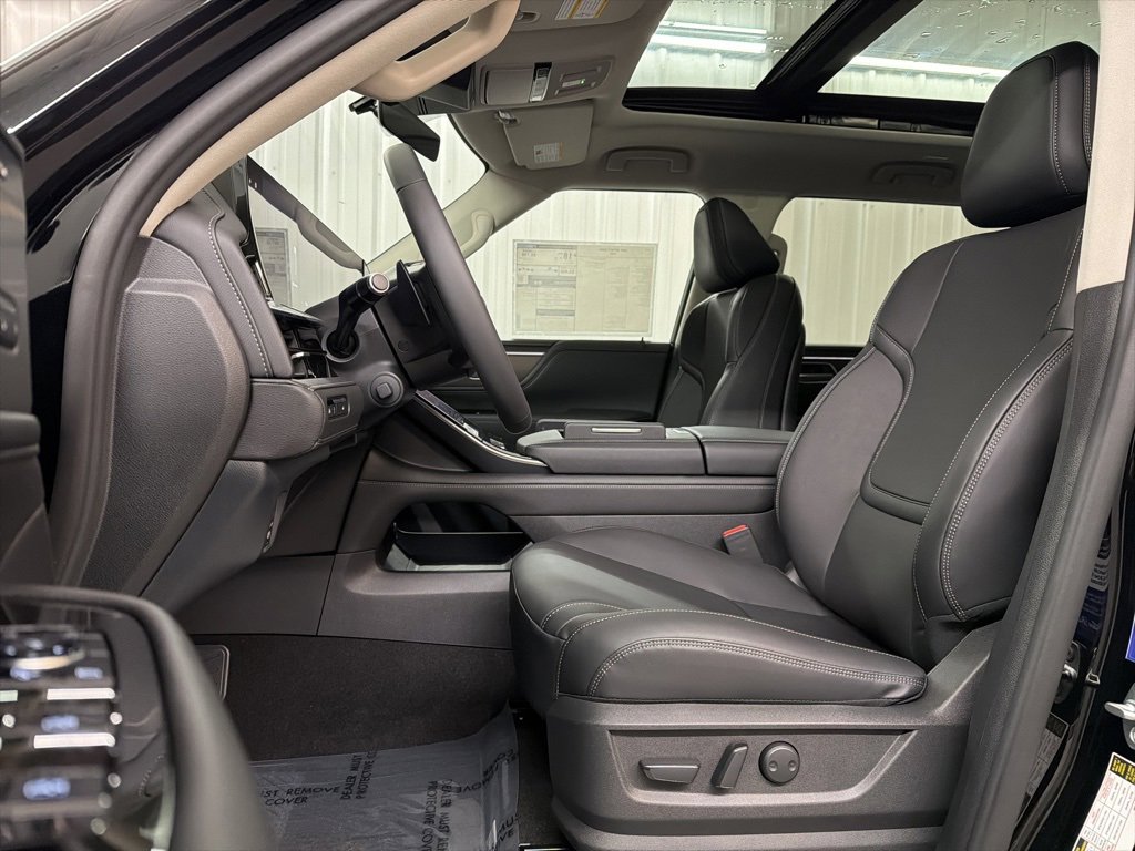 New 2026 INFINITI QX80 Pure image 14