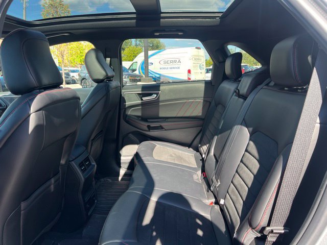 Used 2024 Ford Edge ST-Line AWD/4WD image 18