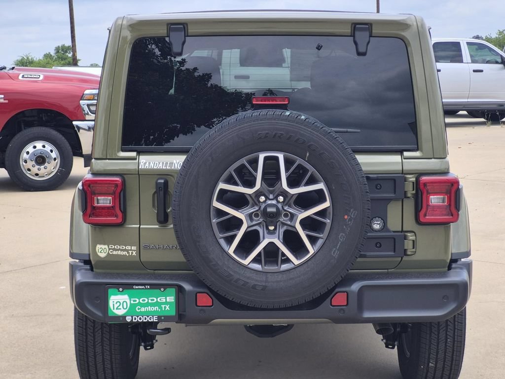 New 2026 Jeep Wrangler Unlimited Sahara AWD/4WD image 6