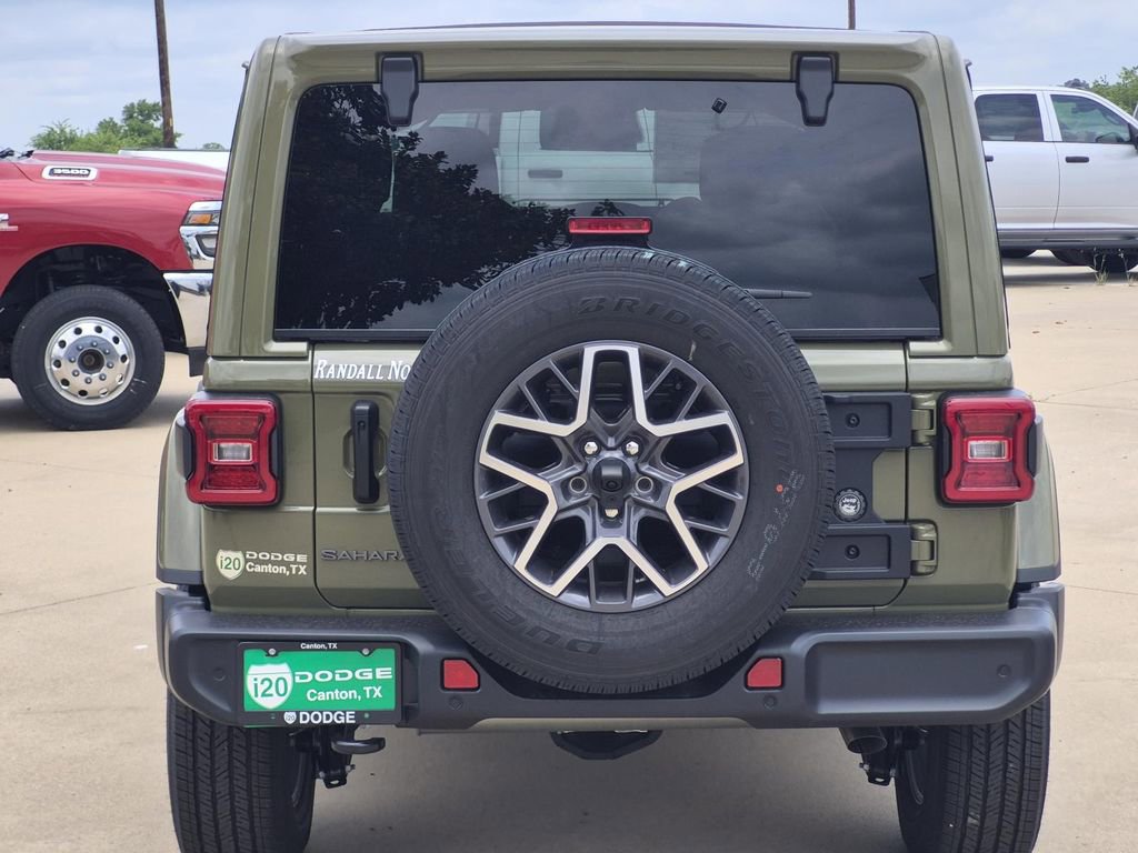 New 2026 Jeep Wrangler Unlimited Sahara AWD/4WD image 6