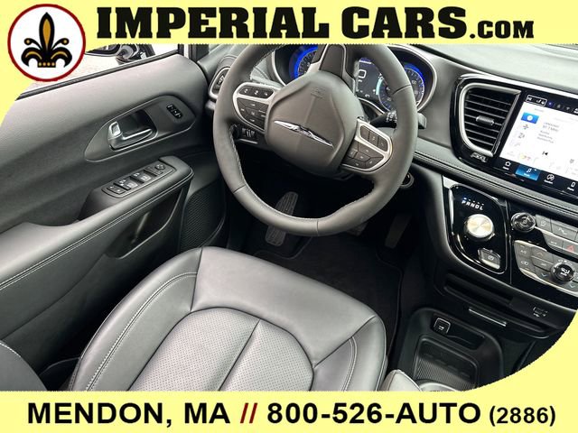 New 2026 Chrysler Pacifica Select image 18
