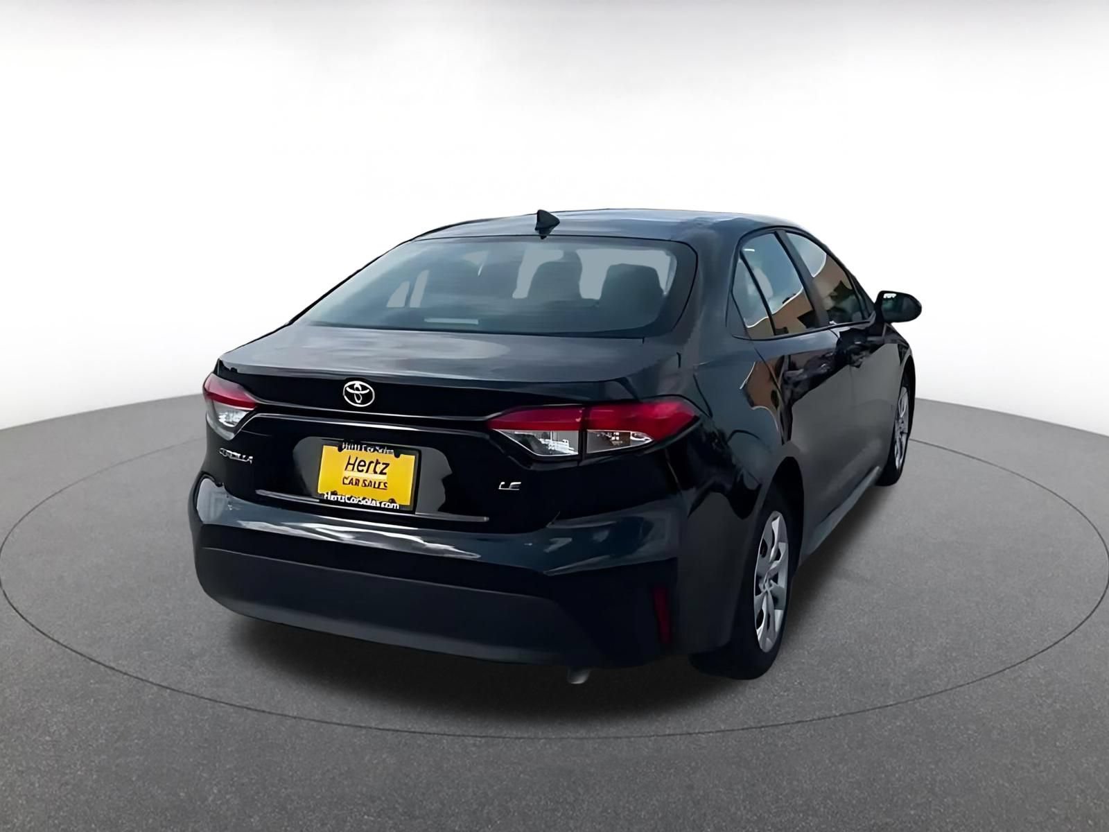 Used 2025 Toyota Corolla LE FWD image 14