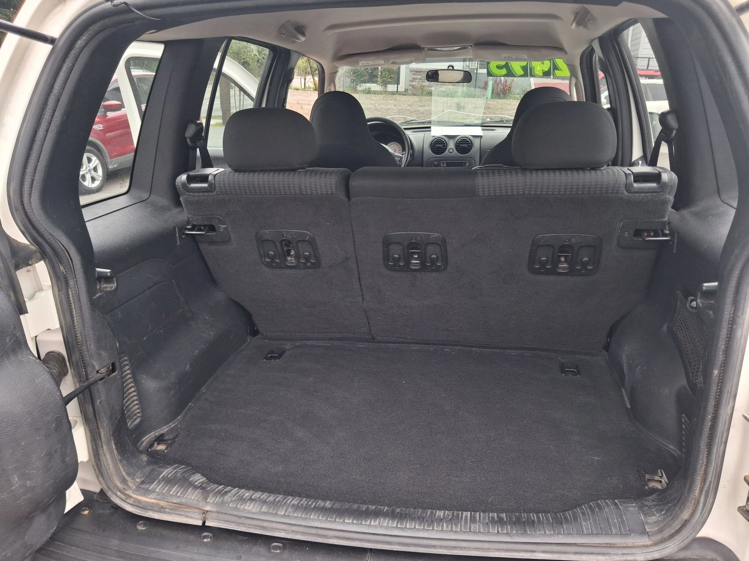 Used 2004 Jeep Liberty Sport w/ PWR Convenience Group AWD/4WD image 11