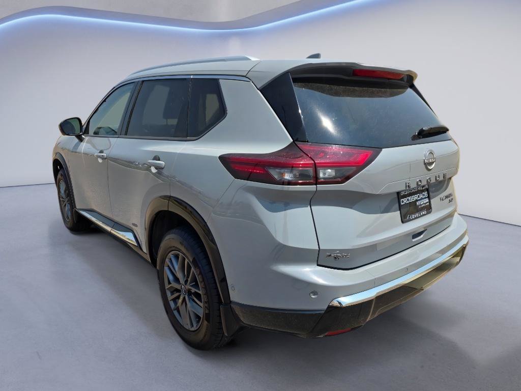 Used 2024 Nissan Rogue Platinum w/ Platinum Premium Package AWD/4WD image 3