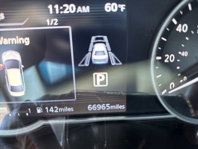 Used 2020 Nissan Versa SV image 18