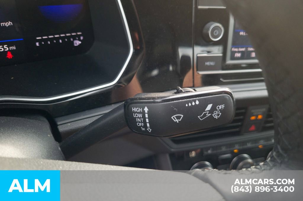 Used 2024 Volkswagen Jetta SE image 30