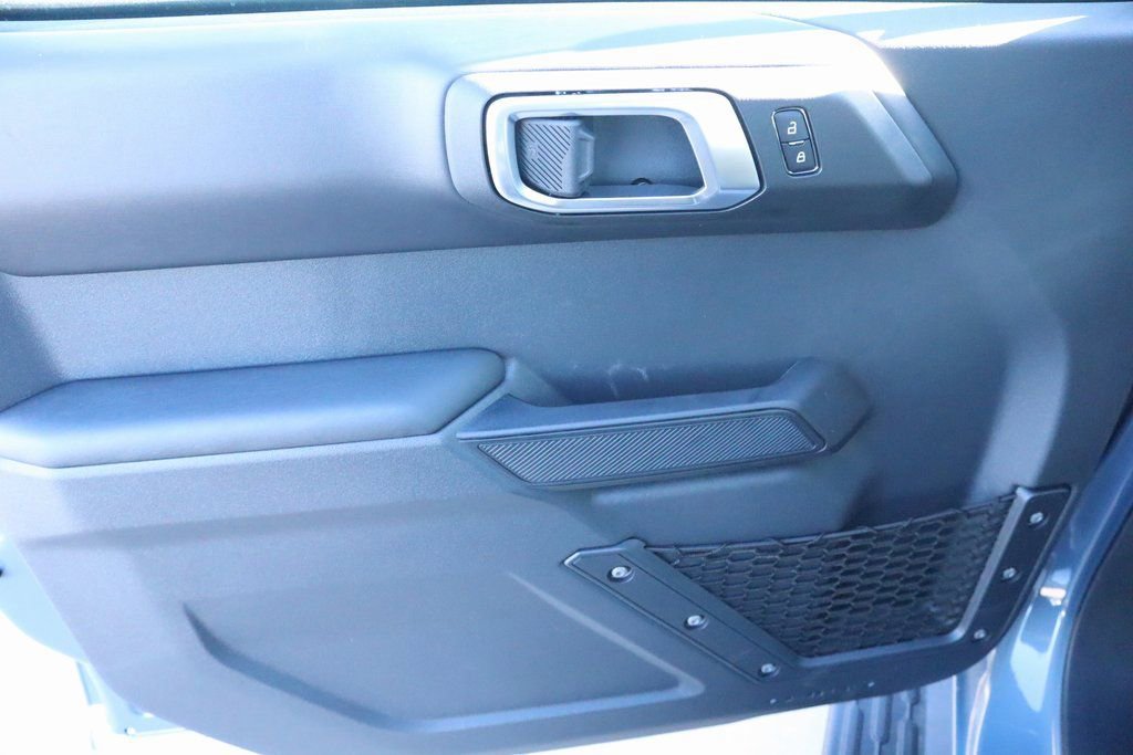 New 2025 Ford Bronco Outer Banks AWD/4WD image 16