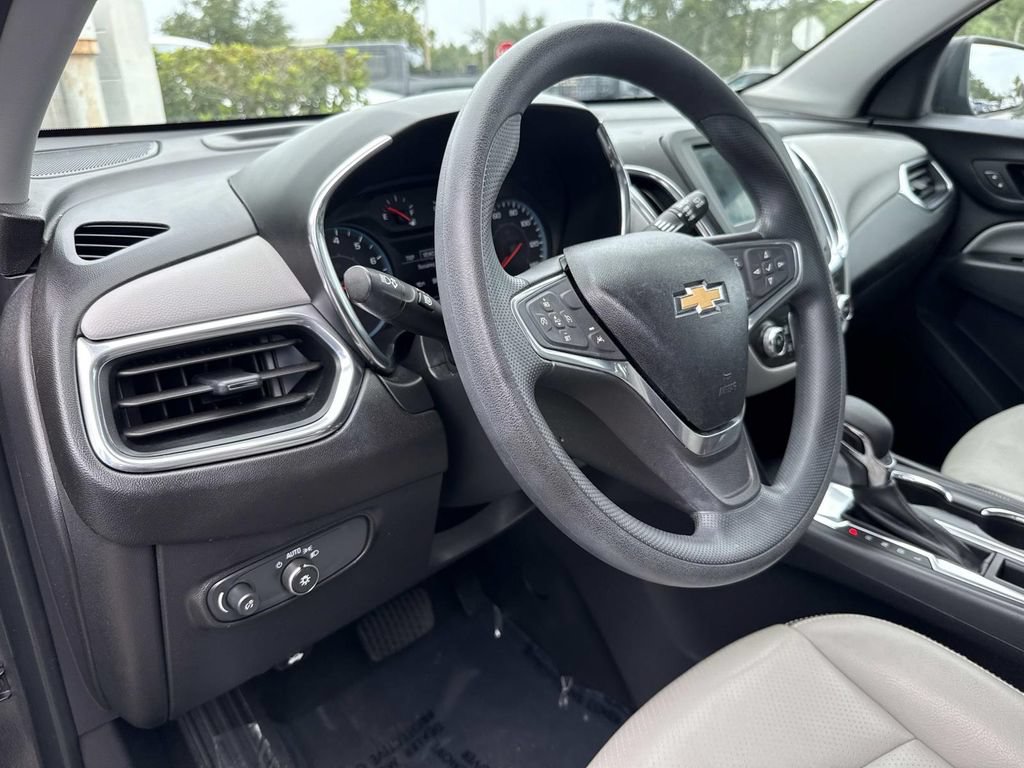 Used 2020 Chevrolet Equinox LS FWD image 23