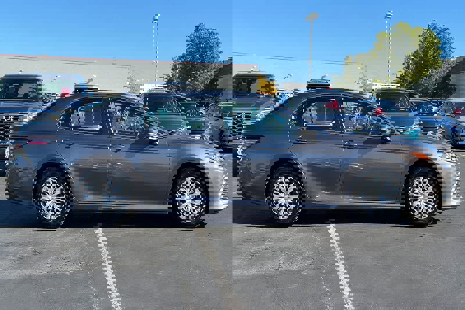 Certified 2023 Toyota Camry LE image 6