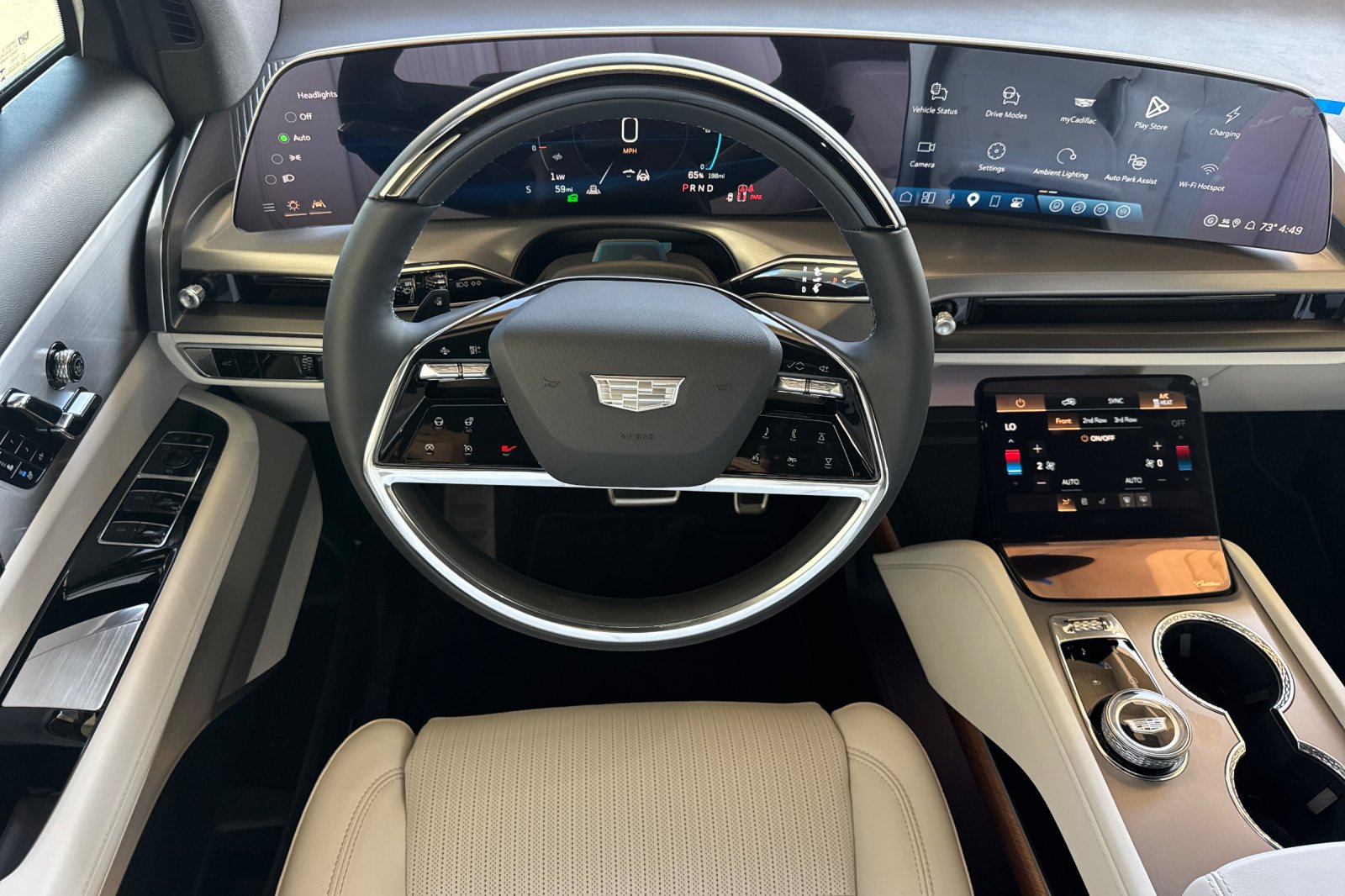 New 2027 Cadillac Vistiq Luxury w/ LPO, Floor Liner Package AWD/4WD image 14