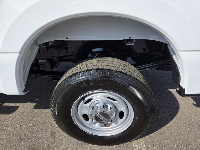 Used 2024 Ford F250 XL w/ XL Chrome Package image 10