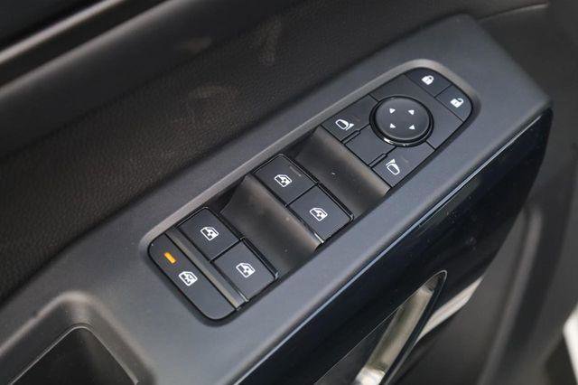 New 2026 Nissan Pathfinder SV w/ SV Premium Package AWD/4WD image 11