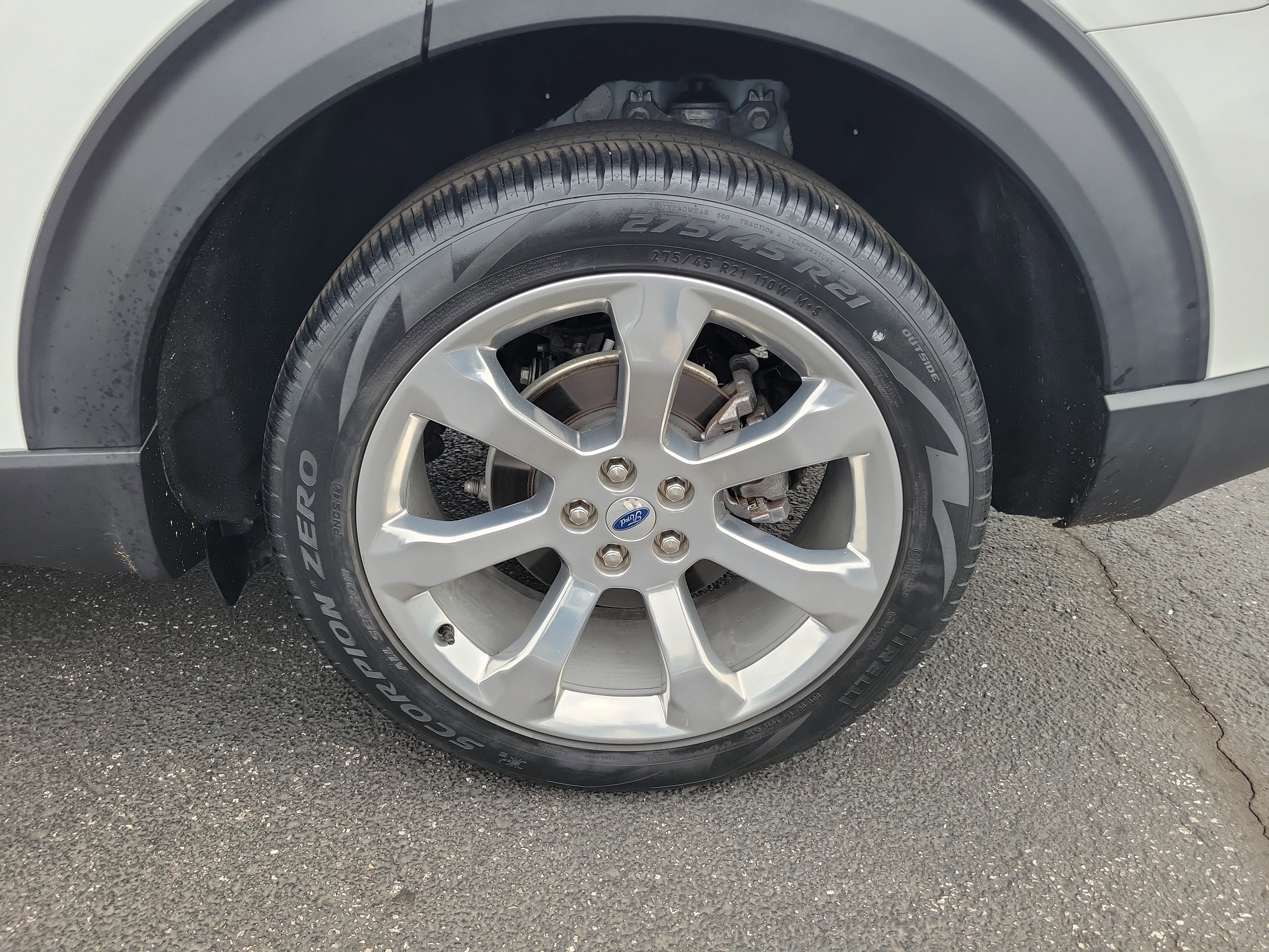 Used 2020 Ford Explorer Platinum w/ Premium Technology Package image 8