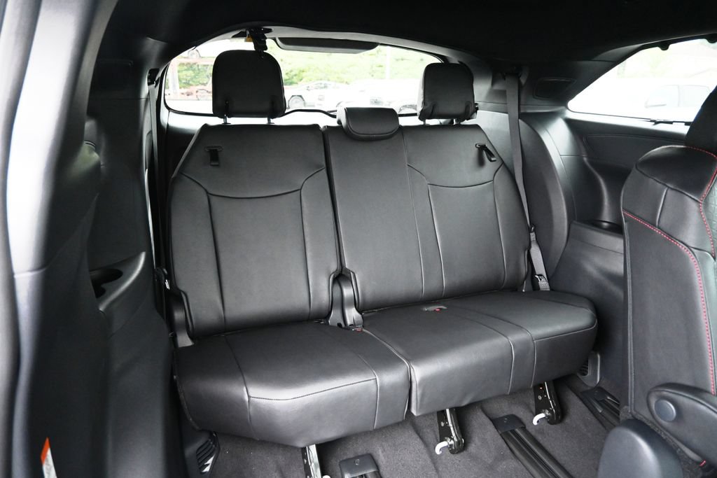 New 2026 Toyota Sienna XSE FWD image 19