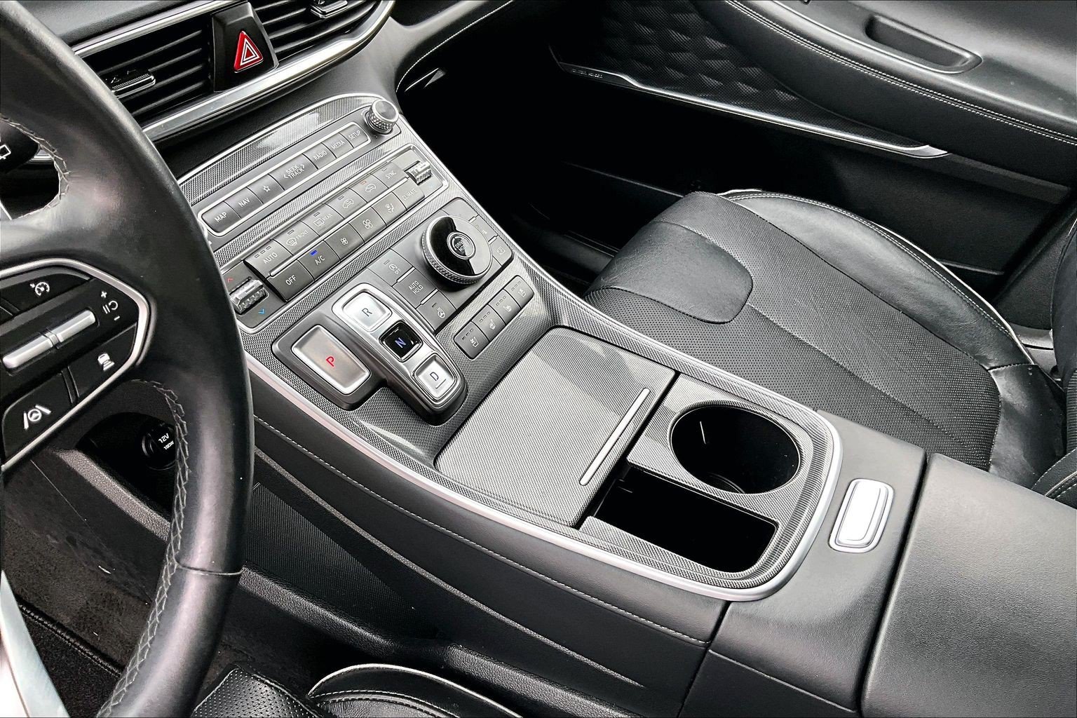Used 2022 Hyundai Santa Fe Limited FWD image 13