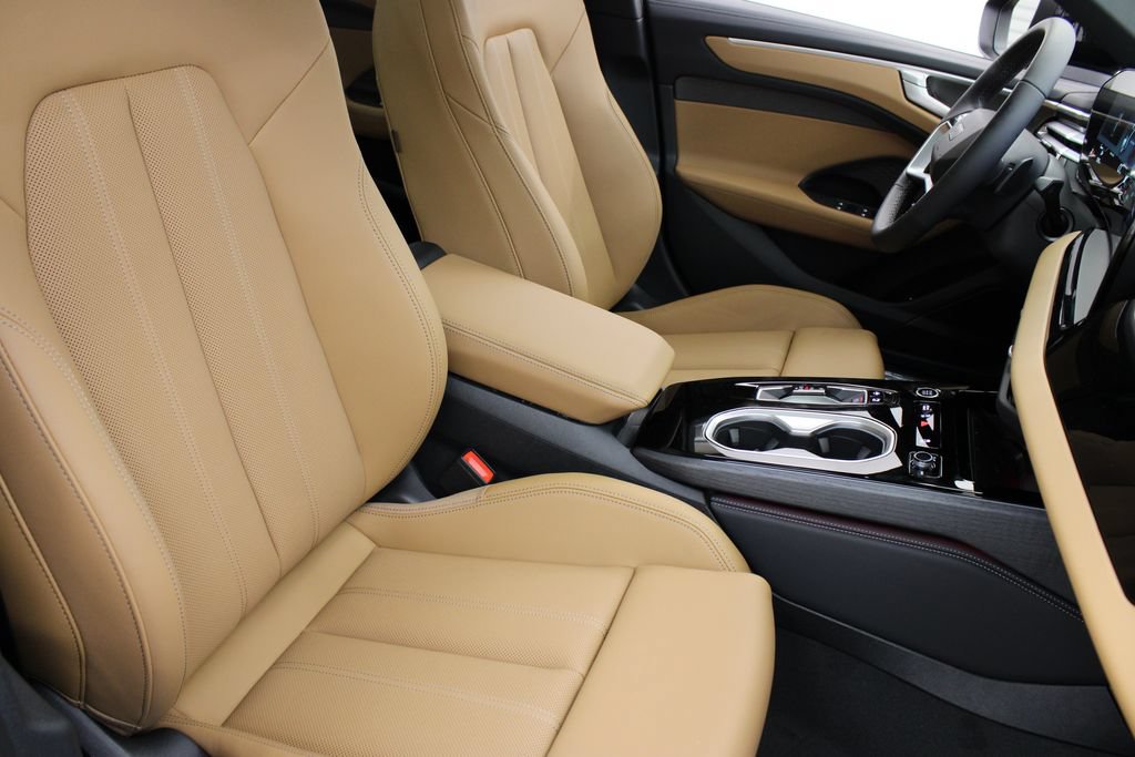 New 2026 Audi A6 Premium Plus AWD/4WD image 24