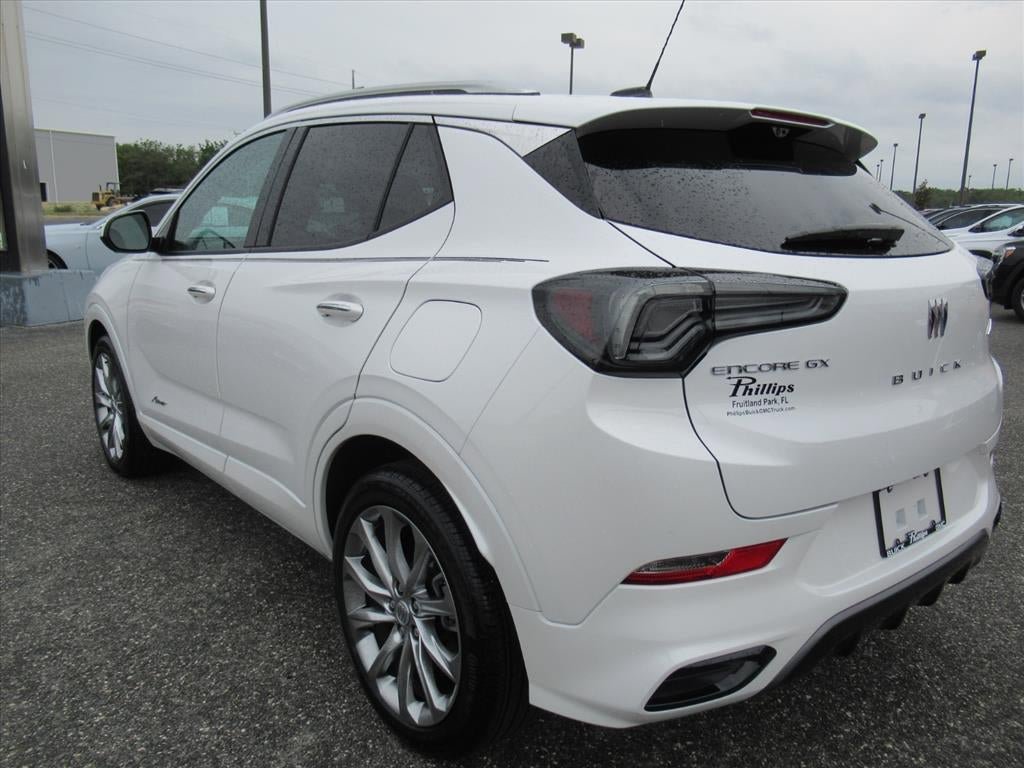 Used 2024 Buick Encore GX Avenir w/ Avenir Technology Package FWD image 5