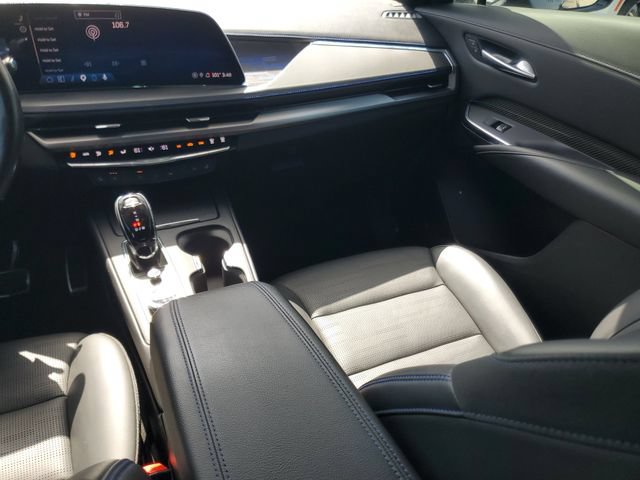 Certified 2024 Cadillac XT4 Sport FWD image 16
