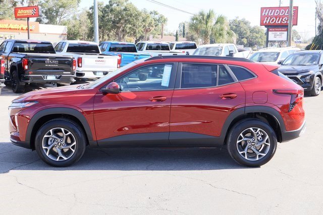 Certified 2025 Chevrolet Trax LT image 4