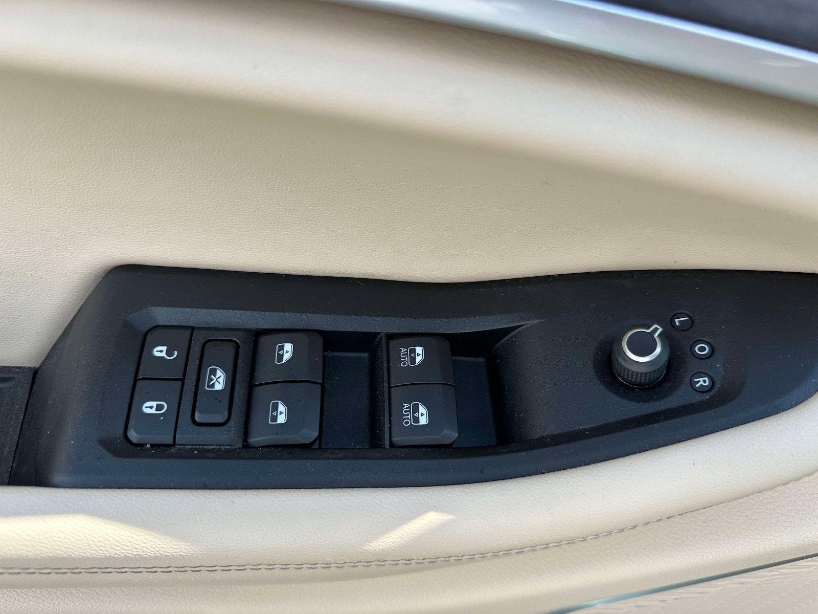 Used 2021 Jeep Grand Cherokee L Limited image 19