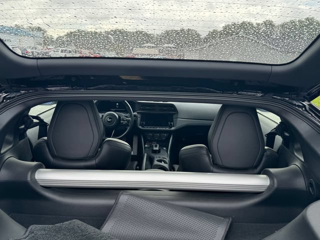 Used 2023 Nissan Z w/ Floor Mat Package (L93) RWD image 13