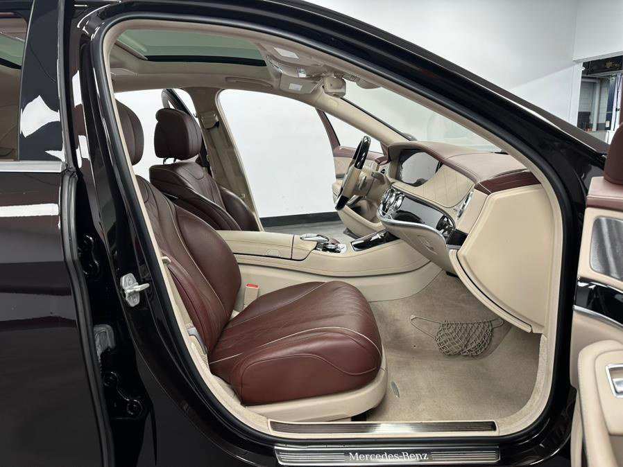 Used 2018 Mercedes-Benz S 560 4MATIC Sedan w/ AMG Line Exterior image 39