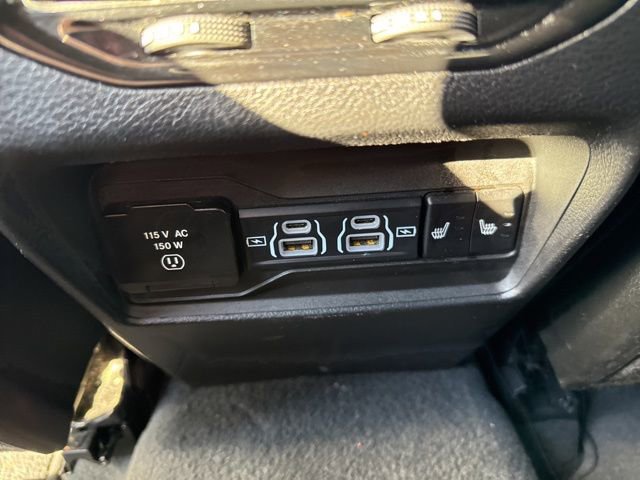 Certified 2023 Jeep Grand Cherokee Limited w/ Luxury Tech Group II AWD/4WD image 17