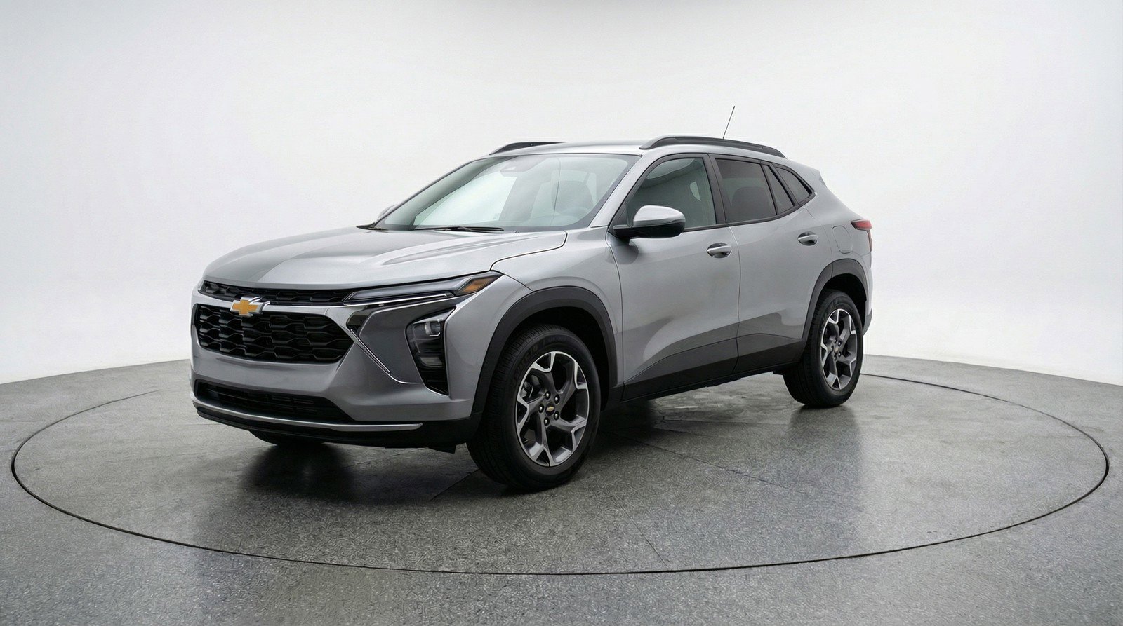 Used 2025 Chevrolet Trax LT FWD image 3