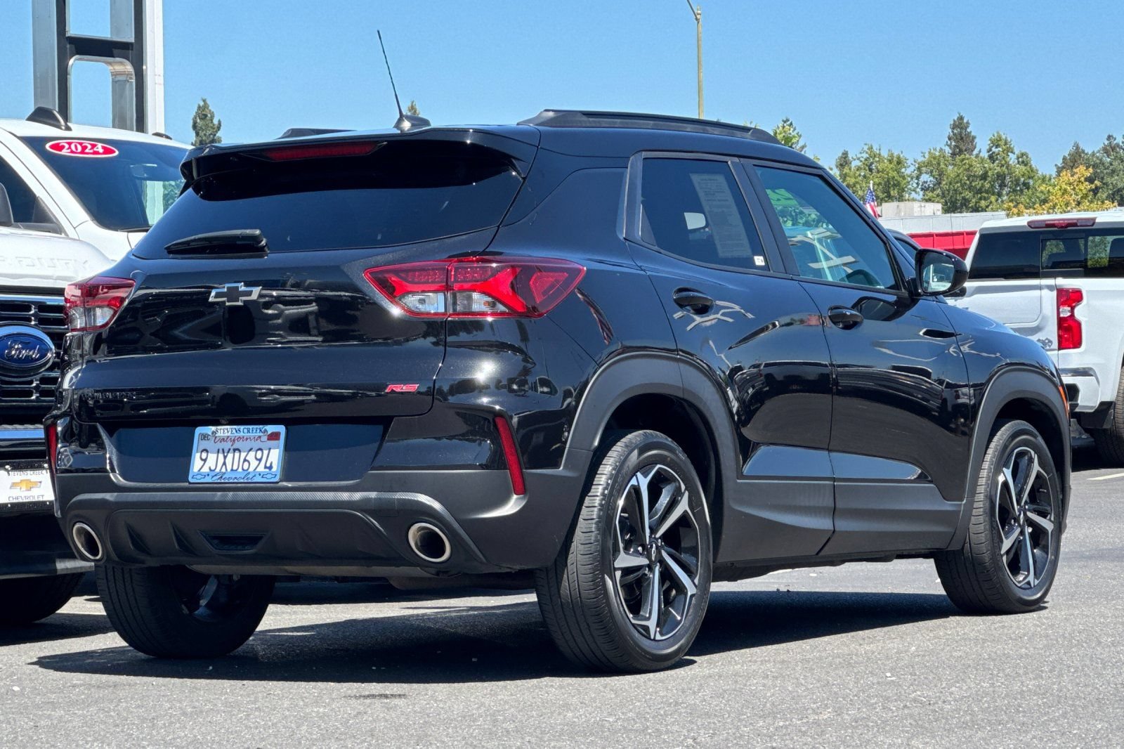 Used 2023 Chevrolet TrailBlazer RS w/ Convenience Package FWD image 5