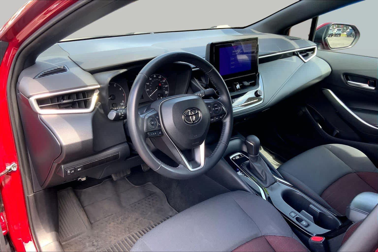 Certified 2023 Toyota Corolla SE w/ SE Premium Package FWD image 17