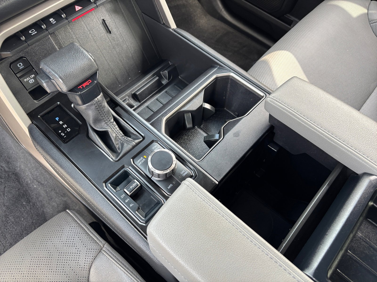 Used 2025 Toyota Tundra Limited w/ TRD Off-Road Package image 15