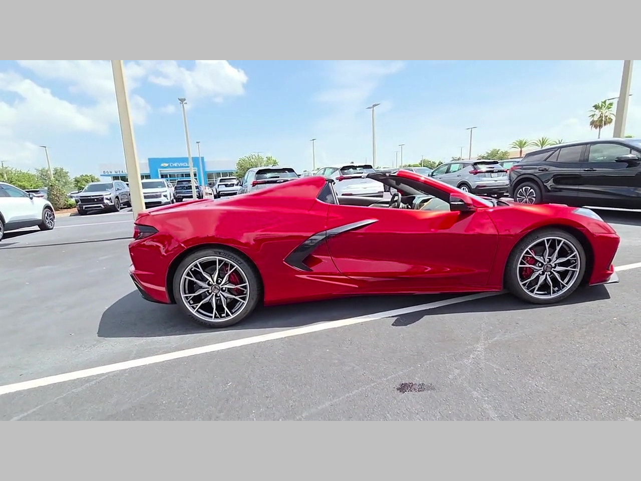 New 2027 Chevrolet Corvette Stingray Convertible w/ 2LT RWD image 16