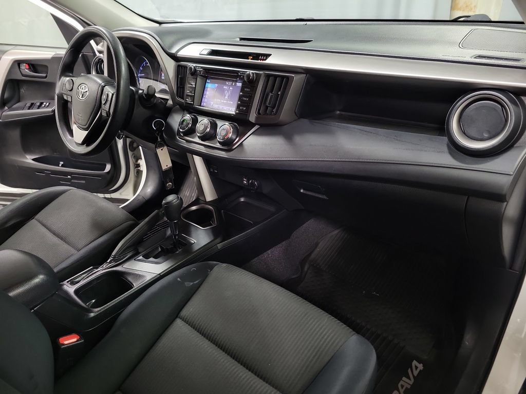 Used 2018 Toyota RAV4 LE w/ All Weather Liner Package FWD image 31