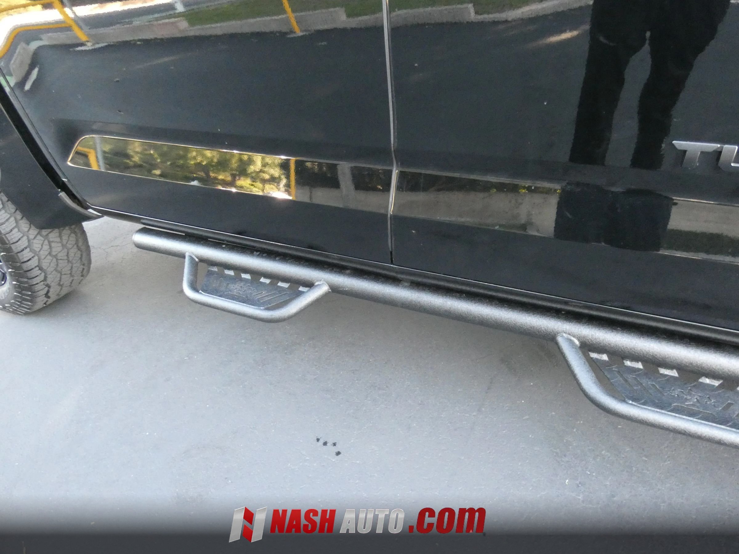 Used 2026 Toyota Tundra Limited AWD/4WD image 19