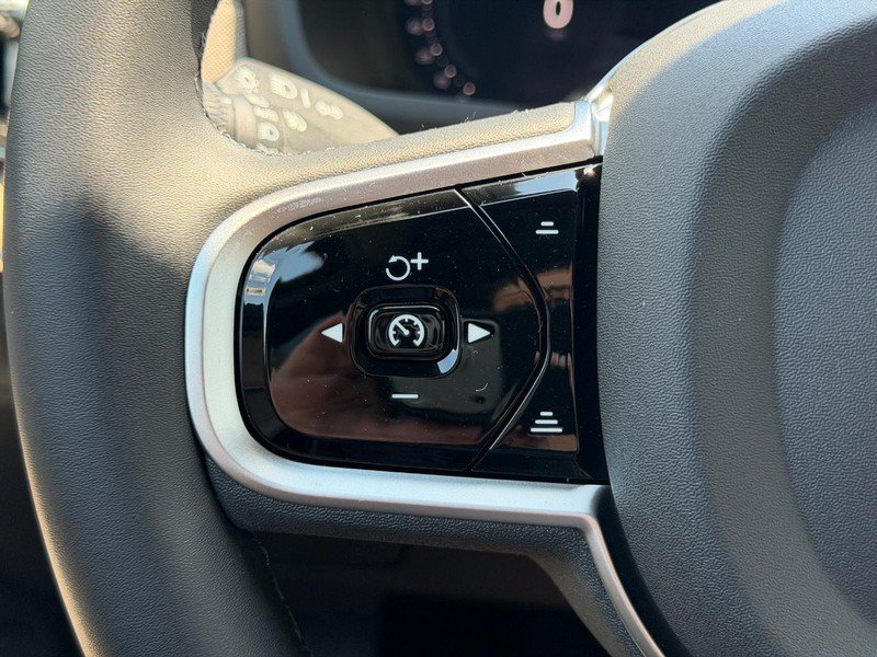 New 2026 Volvo XC90 T8 Plus w/ Protection Package AWD/4WD image 12