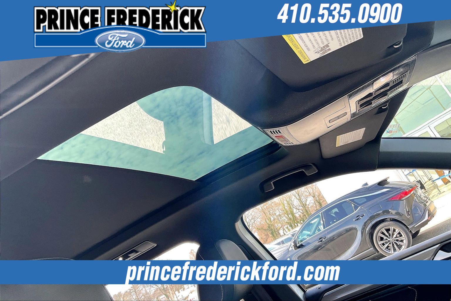 Used 2022 Volkswagen Tiguan SE R-Line image 21