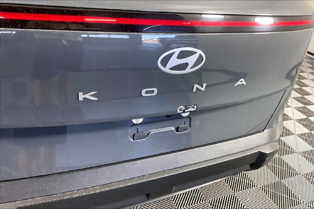 Used 2025 Hyundai Kona SEL FWD image 22