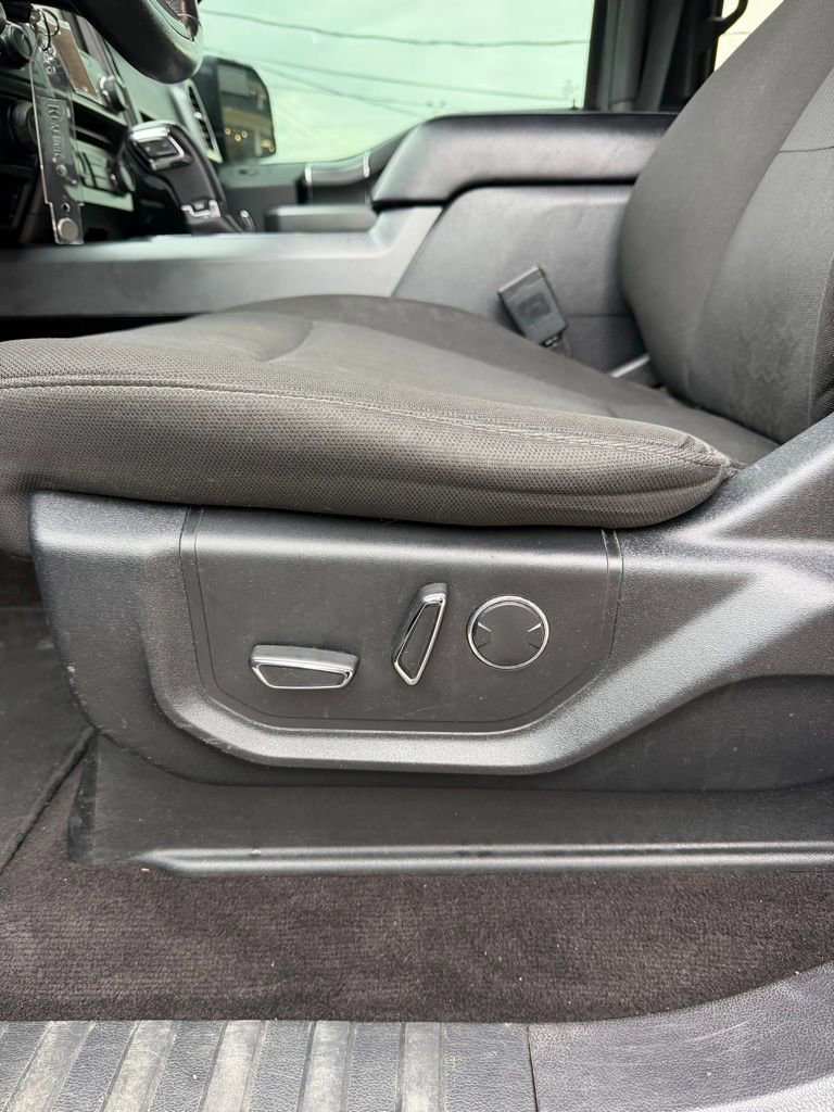 Used 2018 Ford F150 XLT w/ Equipment Group 302A Luxury image 14