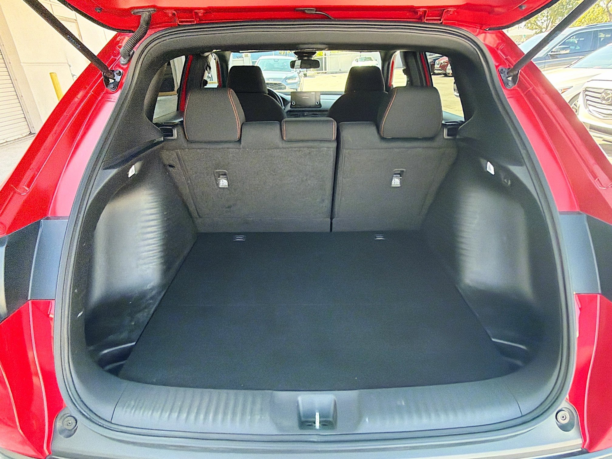 Used 2025 Honda HR-V Sport image 25