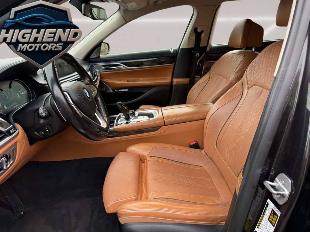 Used 2018 BMW 750i xDrive AWD/4WD image 11