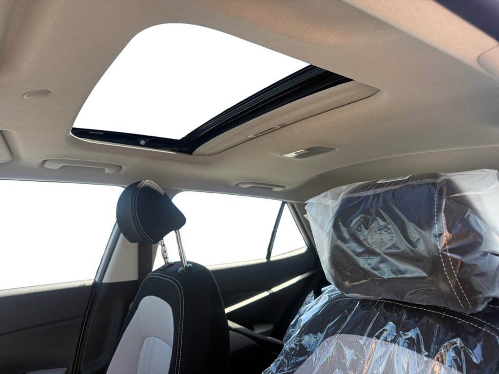 New 2026 Hyundai Venue SEL FWD image 16