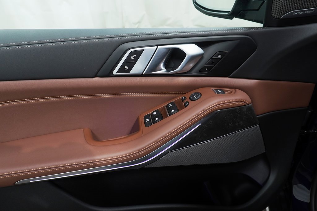 Used 2026 BMW X5 xDrive40i w/ Executive Package image 22