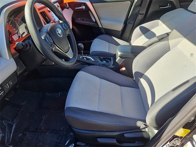 Used 2014 Toyota RAV4 XLE image 26