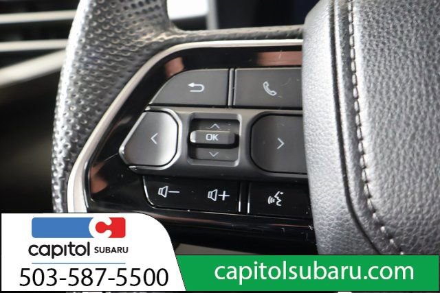 Used 2023 Hyundai Kona SE w/ Cargo Package FWD image 18