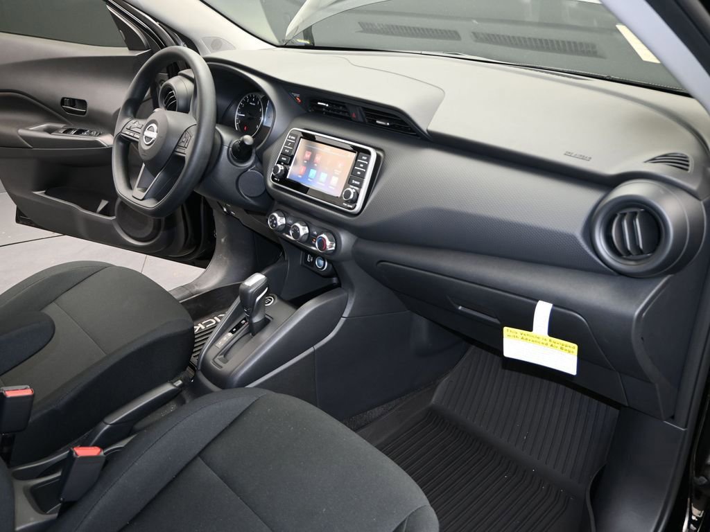 Certified 2025 Nissan Kicks Play S FWD image 24