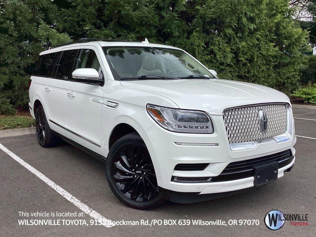 Used 2021 Lincoln Navigator L Reserve image 1